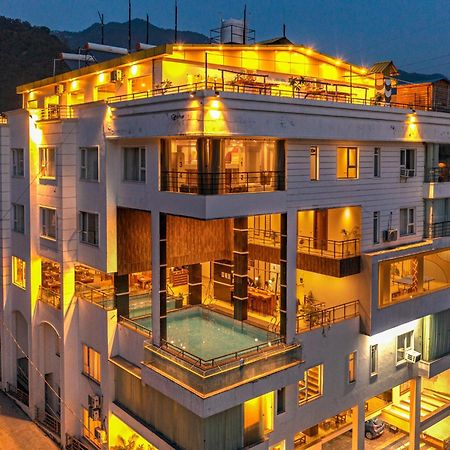 Moustache Rishikesh Luxuria Hostel ภายนอก รูปภาพ