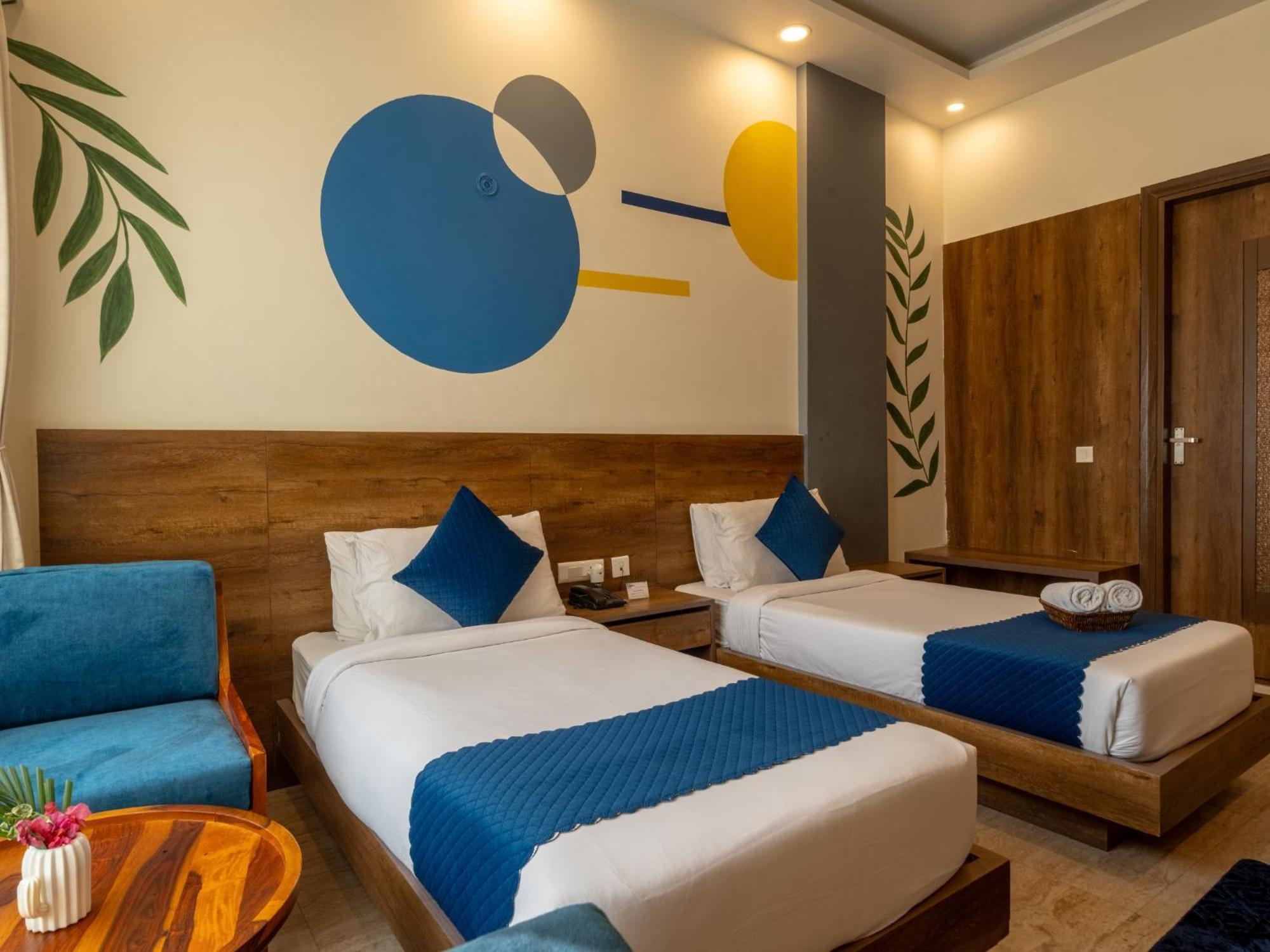 Moustache Rishikesh Luxuria Hostel ภายนอก รูปภาพ