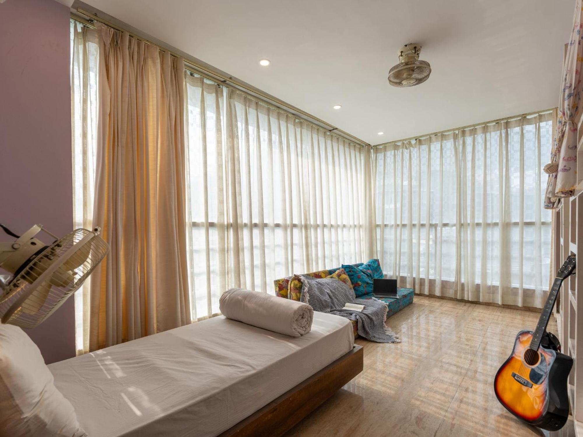 Moustache Rishikesh Luxuria Hostel ภายนอก รูปภาพ