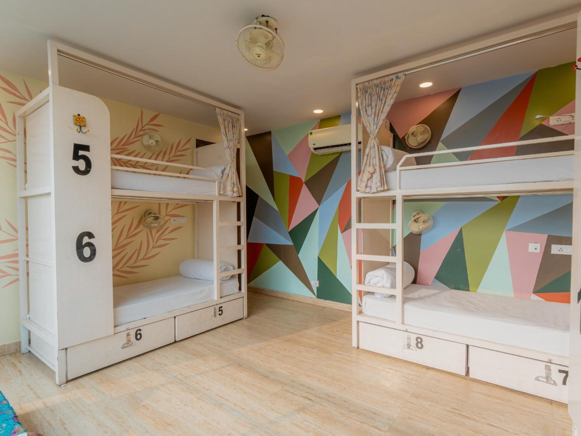 Moustache Rishikesh Luxuria Hostel ภายนอก รูปภาพ