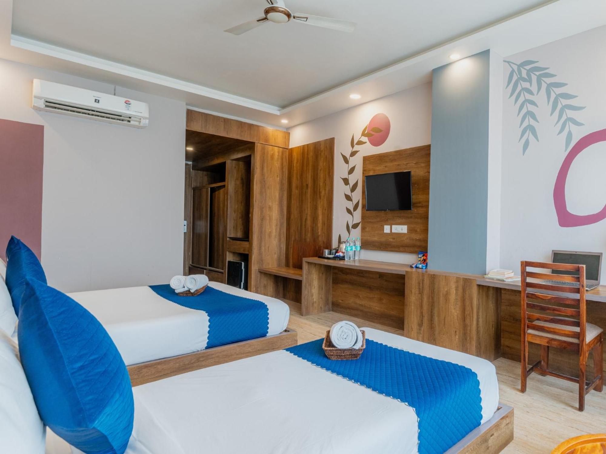 Moustache Rishikesh Luxuria Hostel ภายนอก รูปภาพ