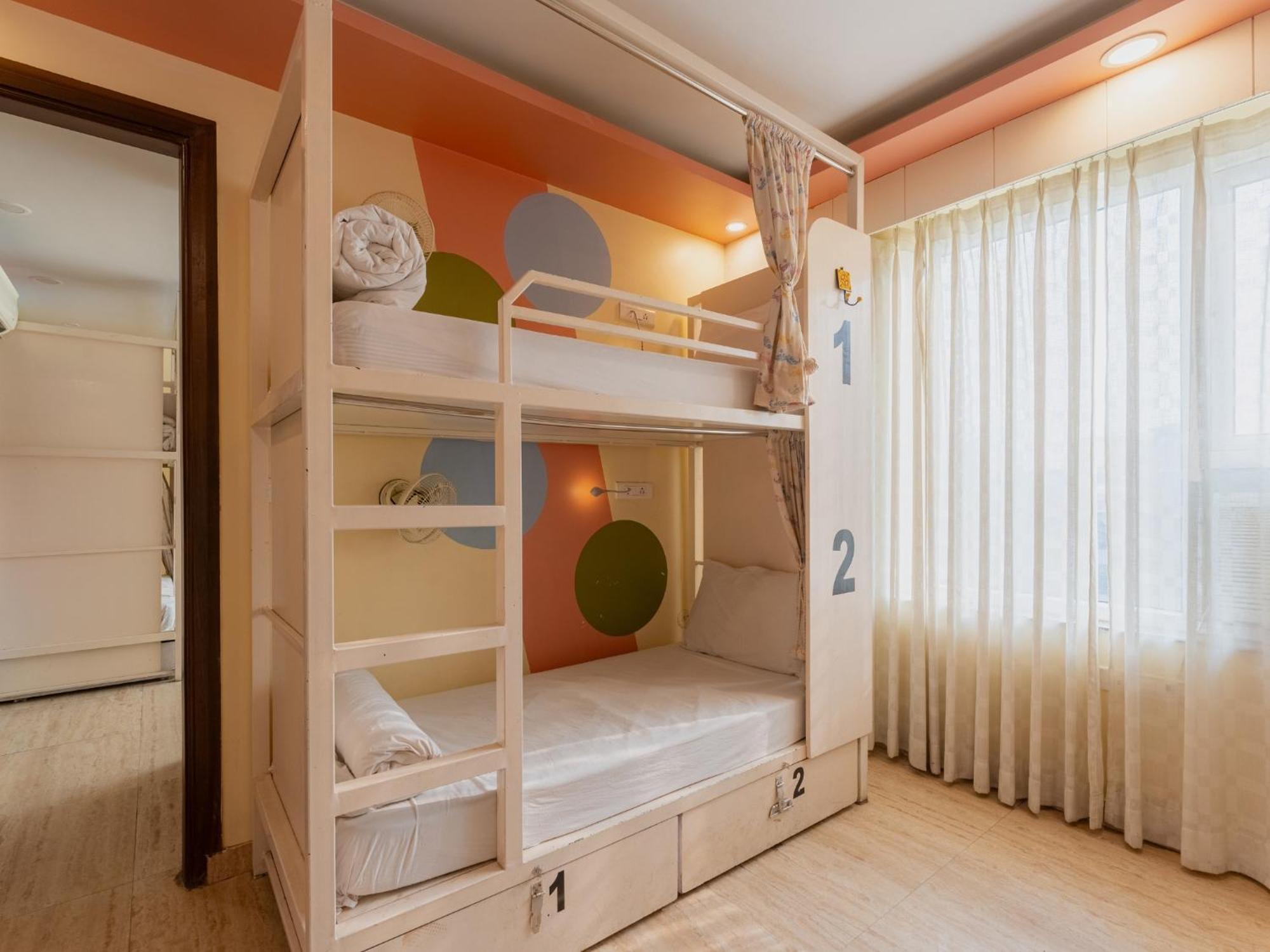 Moustache Rishikesh Luxuria Hostel ภายนอก รูปภาพ