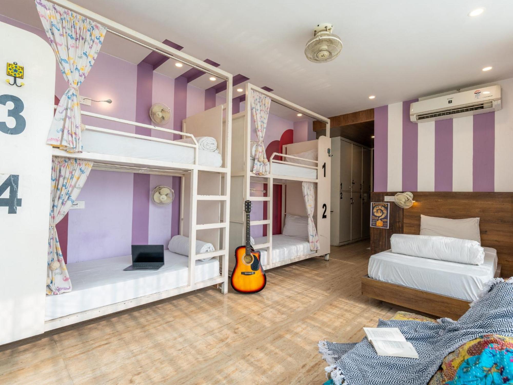 Moustache Rishikesh Luxuria Hostel ภายนอก รูปภาพ