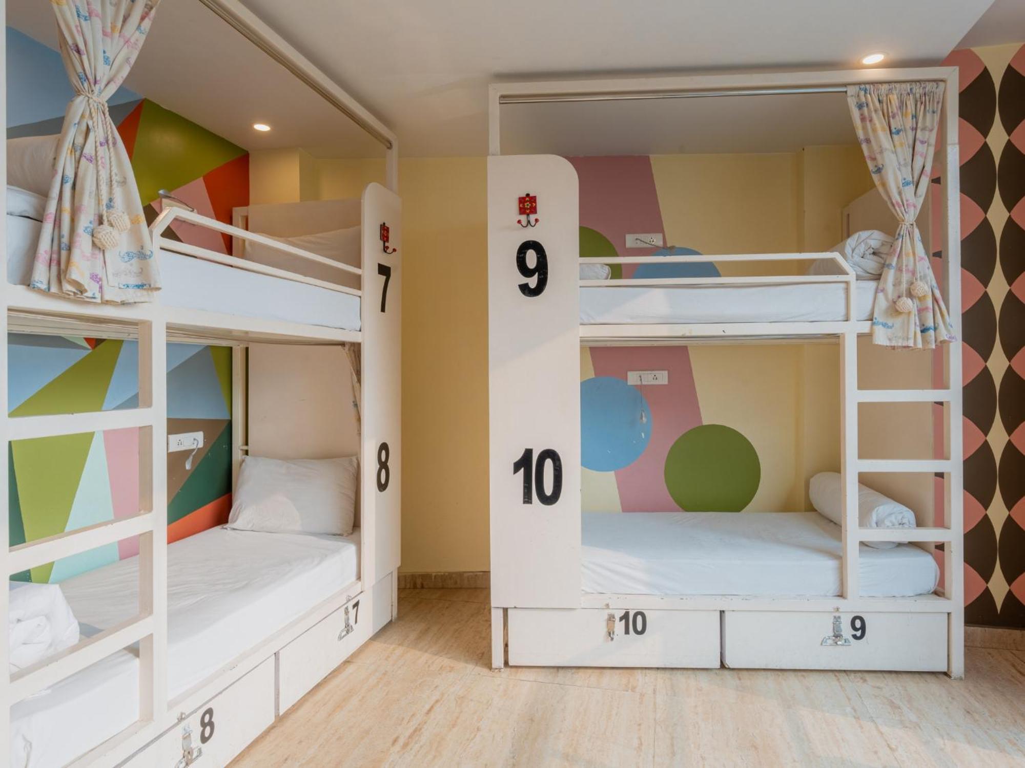 Moustache Rishikesh Luxuria Hostel ภายนอก รูปภาพ