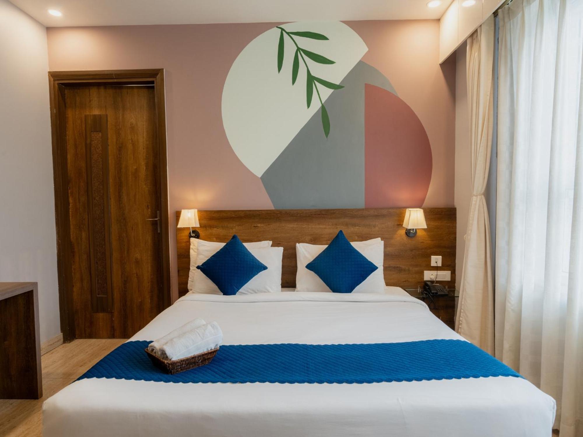 Moustache Rishikesh Luxuria Hostel ภายนอก รูปภาพ