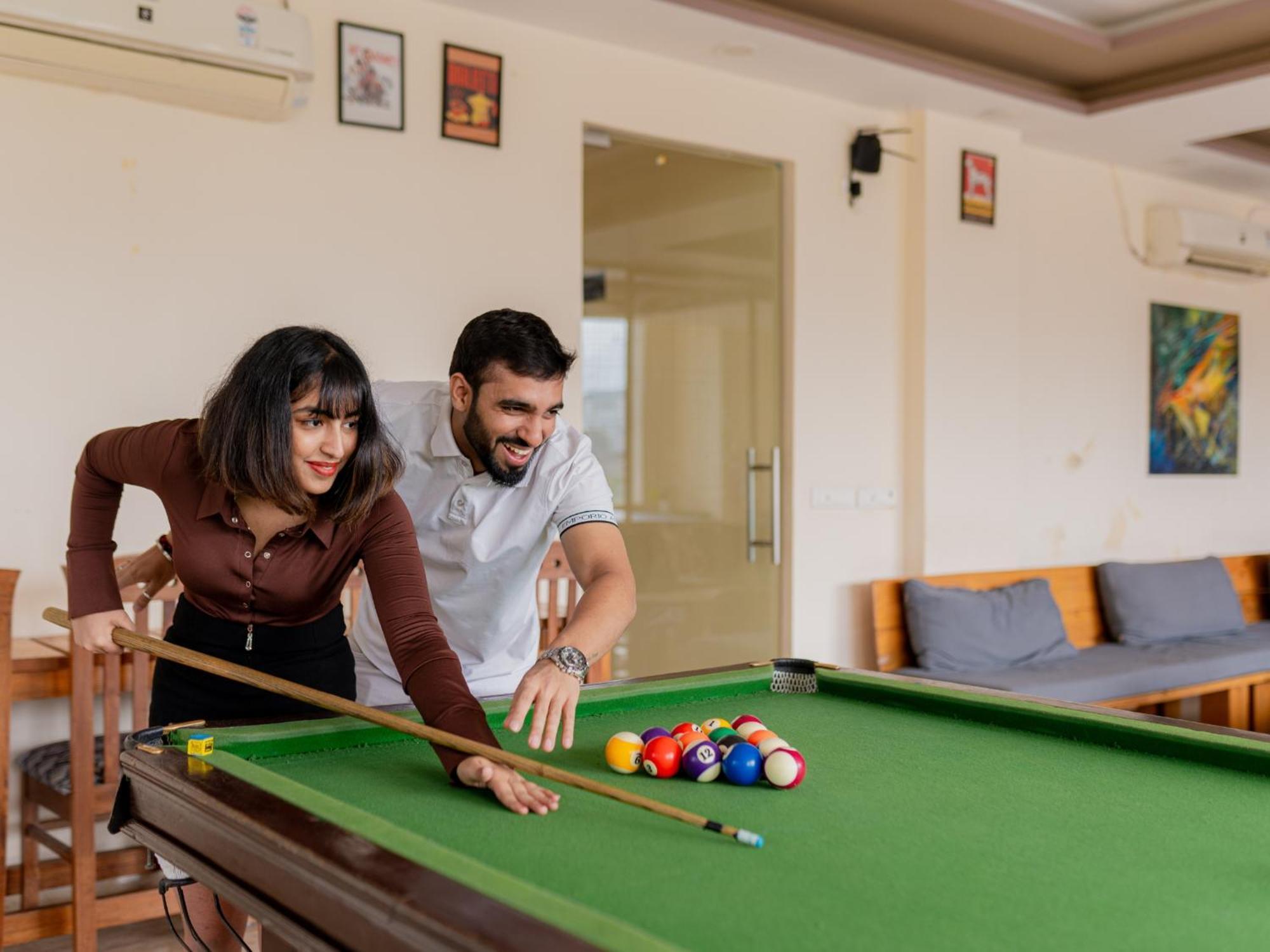Moustache Rishikesh Luxuria Hostel ภายนอก รูปภาพ