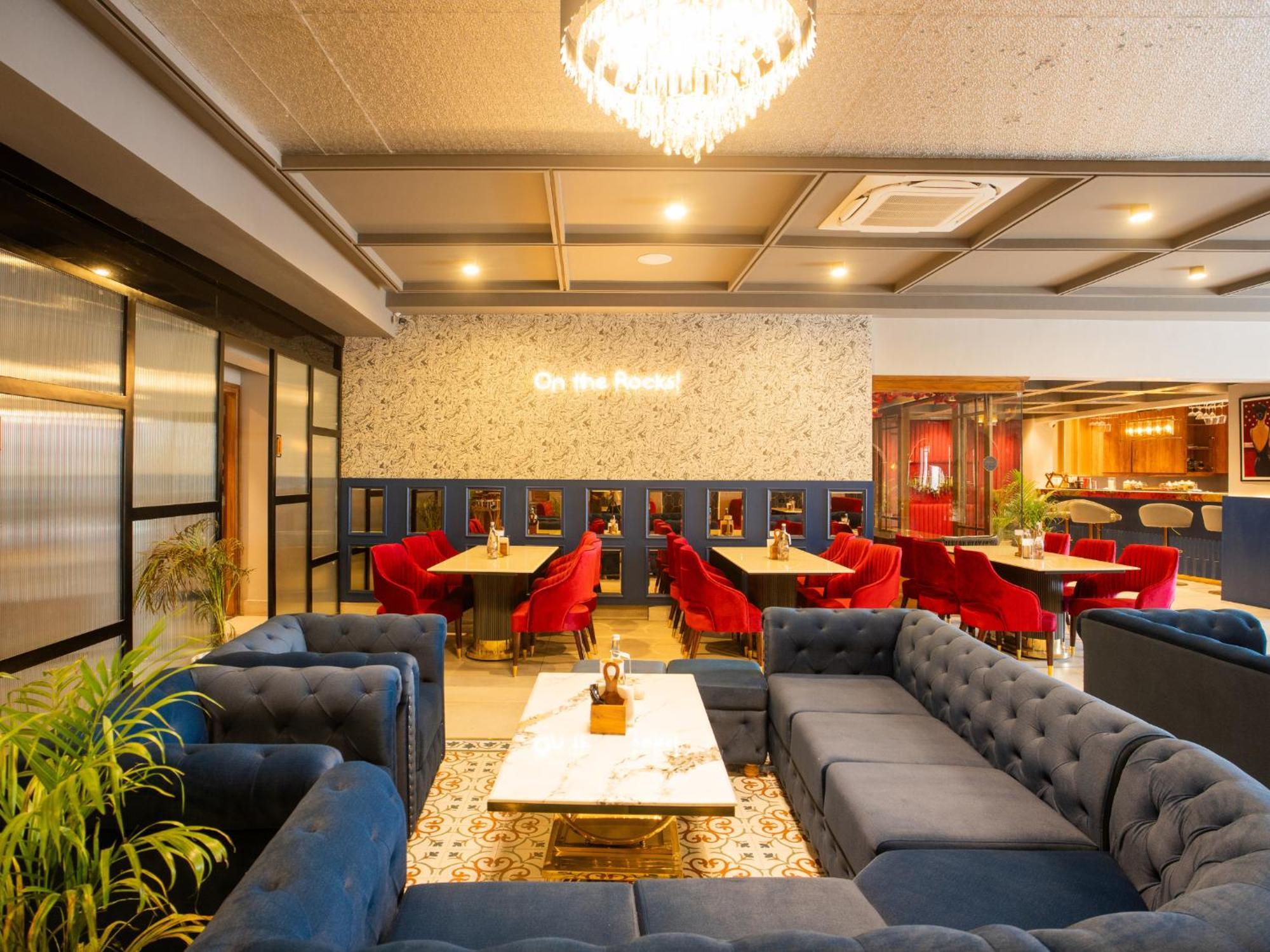 Moustache Rishikesh Luxuria Hostel ภายนอก รูปภาพ